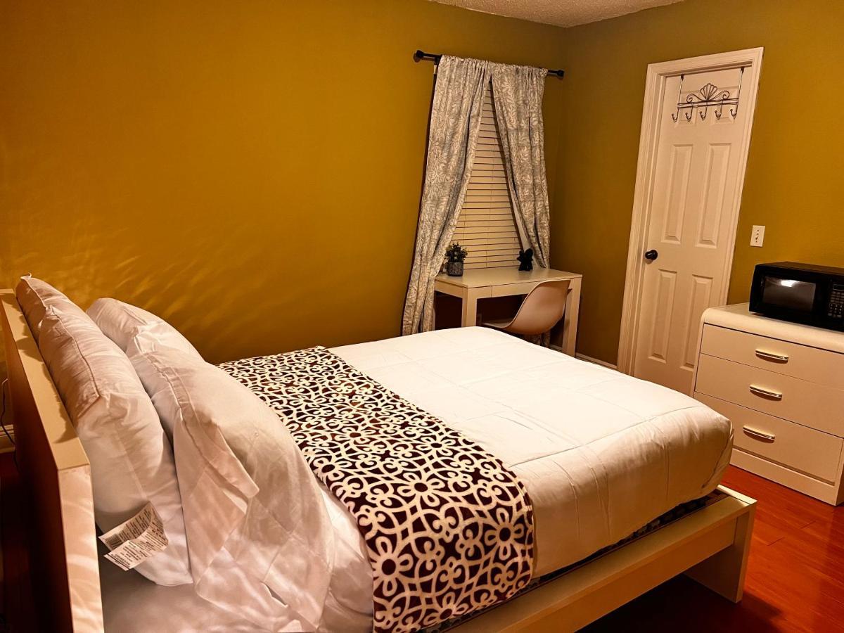 אורלנדו Spotless Guest Room With Shared Bathroom מראה חיצוני תמונה
